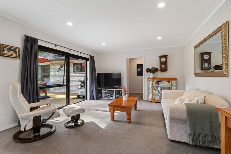 Photo of property in 5e Brights Road, Waiuku, 2123