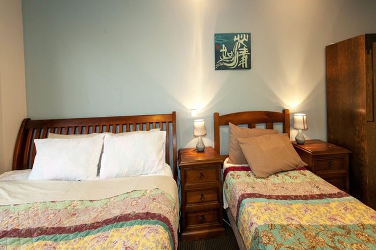 Photo of property in 42 Newnham Terrace, Upper Riccarton, Christchurch, 8041