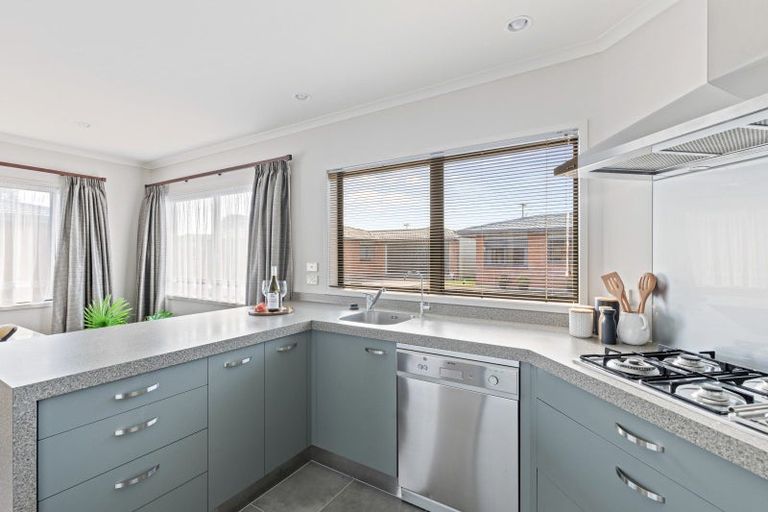Photo of property in 34a Clemow Road, Fitzroy, New Plymouth, 4312