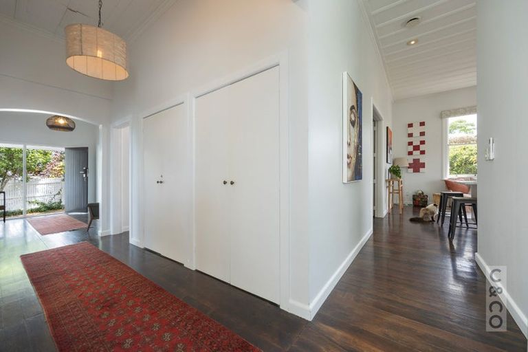 Photo of property in 25 George Street, Riverhead, 0820