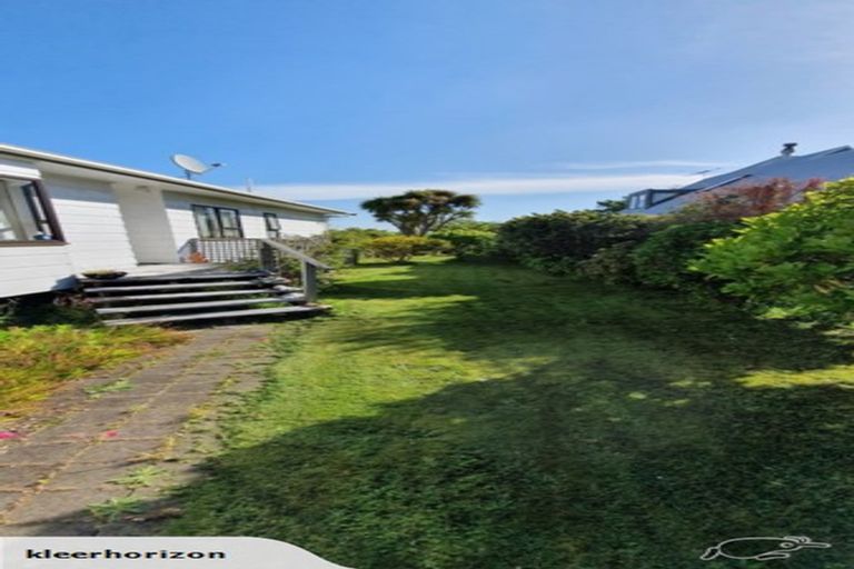 Photo of property in 37 Oriwa Crescent, Otaki, 5512