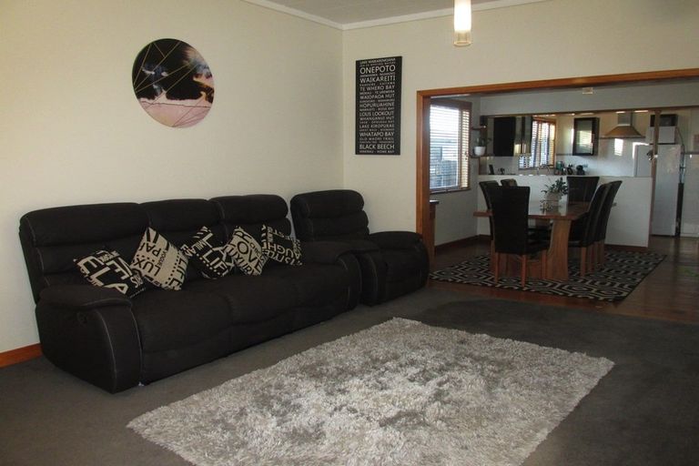 Photo of property in 322 Marine Parade, Wairoa, 4108