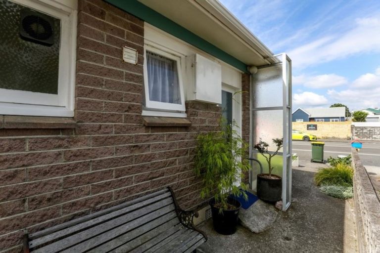 Photo of property in 158 Saint Aubyn Street, New Plymouth, 4310