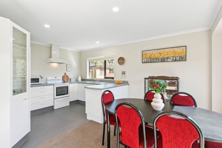 Photo of property in Redwood Village, 29/42 Main Road, Tawa, Wellington, 5028