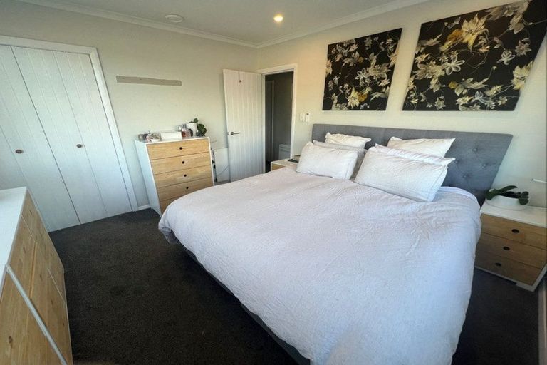 Photo of property in 6 Princess Street, Martinborough, 5711