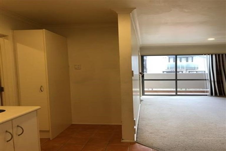 Photo of property in 5c/30 Westward Ho, Glen Eden, Auckland, 0602