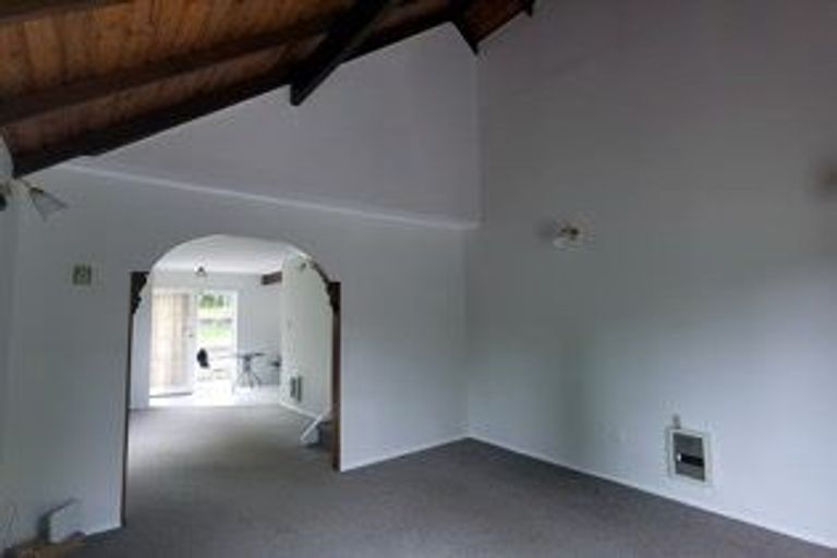 Photo of property in 2/26 Richards Avenue, Forrest Hill, Auckland, 0620