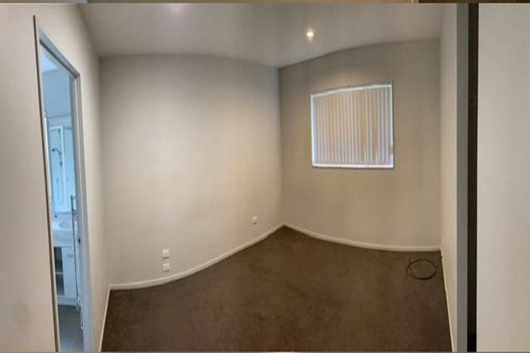 Photo of property in 54 Popokatea Drive, Takanini, 2112