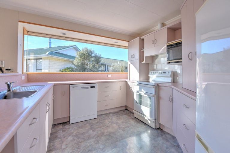 Photo of property in 24 Aotea Crescent, Gore, 9710