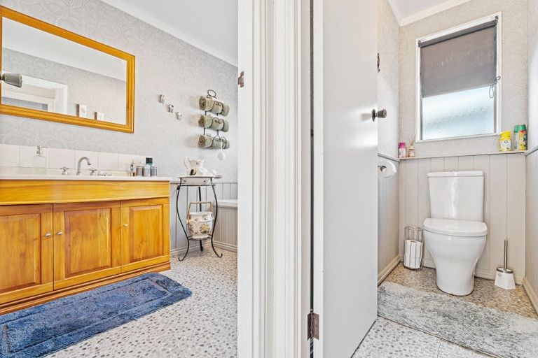 Photo of property in 104 Princess Street, Waitara, 4383