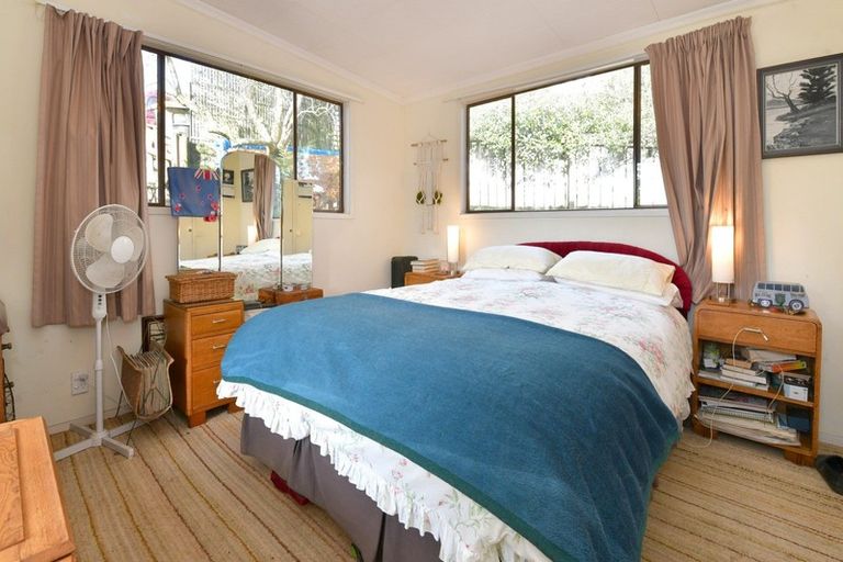Photo of property in 17a Scott Road, Stanmore Bay, Whangaparaoa, 0932