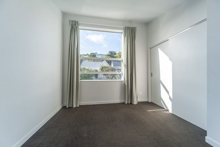 Photo of property in 2/24 Princess Terrace, Newtown, Wellington, 6021