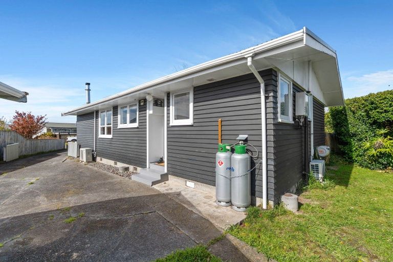 Photo of property in 32 Daniell Street, Solway, Masterton, 5810