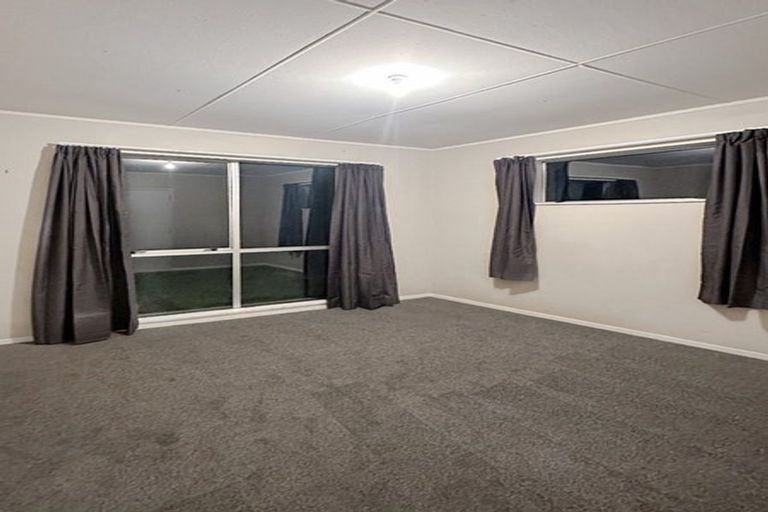 Photo of property in 65 Meadowvale Drive, Levin, 5510