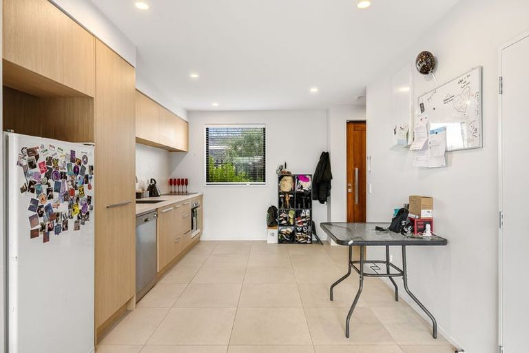 Photo of property in 122a Blenheim Road, Riccarton, Christchurch, 8041