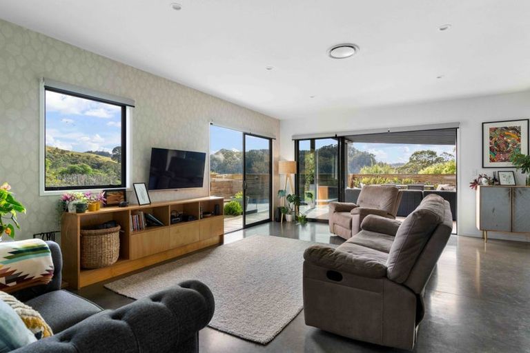 Photo of property in 113 Te Tutu Street, Whangamata, 3691