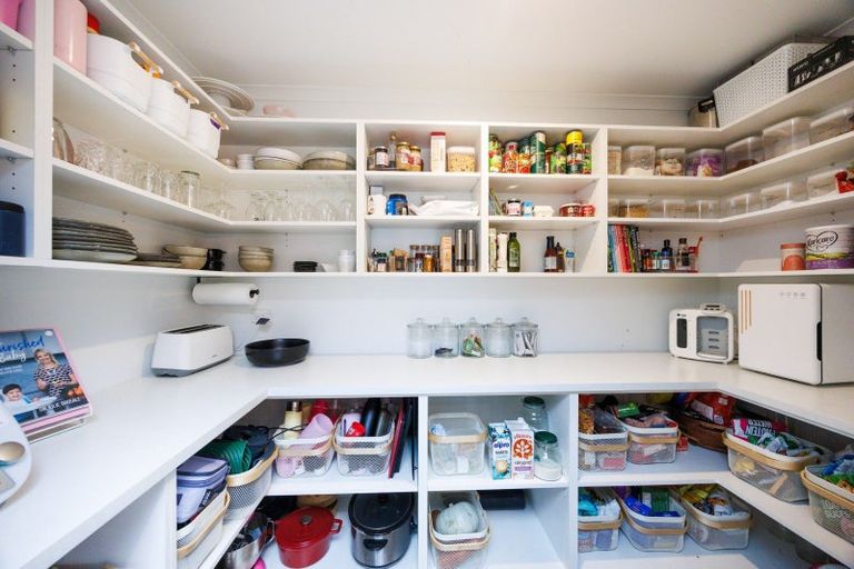 Photo of property in 24 Freedom Drive, Kelvin Grove, Palmerston North, 4414