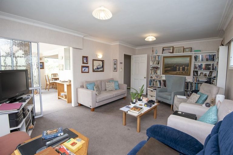 Photo of property in 41 Beechdale Crescent, Pakuranga Heights, Auckland, 2010