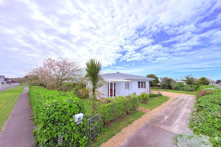 Photo of property in 15 Victoria Avenue, Wairoa, 4108