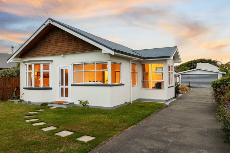 Photo of property in 39 Tovey Street, New Brighton, Christchurch, 8061