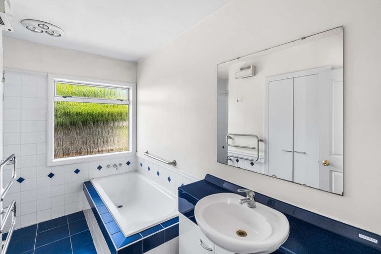 Photo of property in 17 Cavan Place, Mairehau, Christchurch, 8052