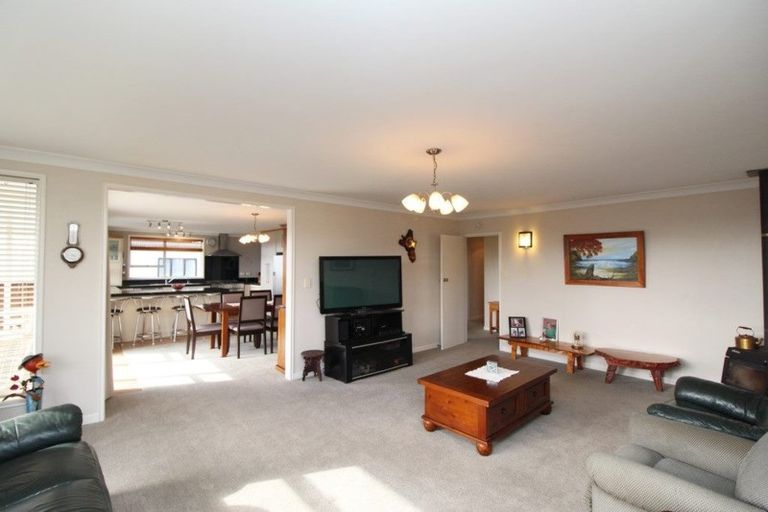 Photo of property in 145 Regan Street, Stratford, 4332