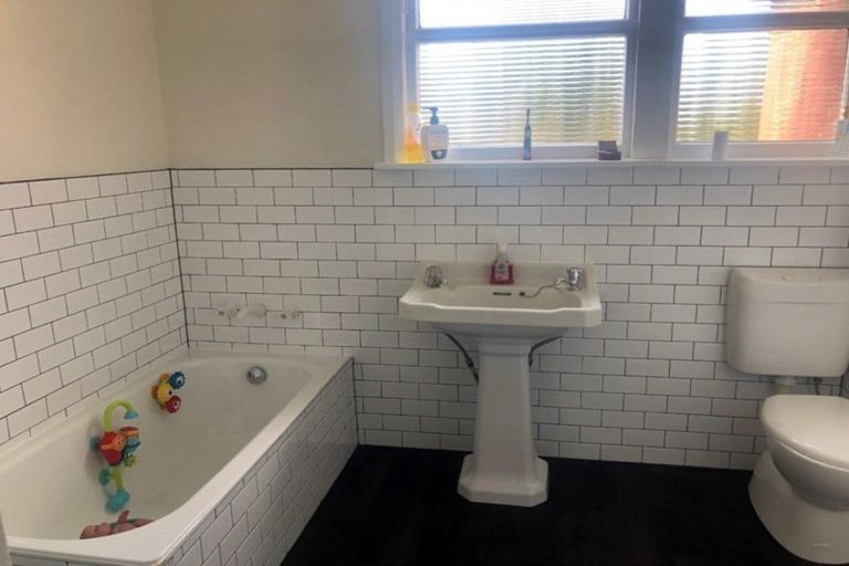 Photo of property in 9 Lough Street, West End, Timaru, 7910
