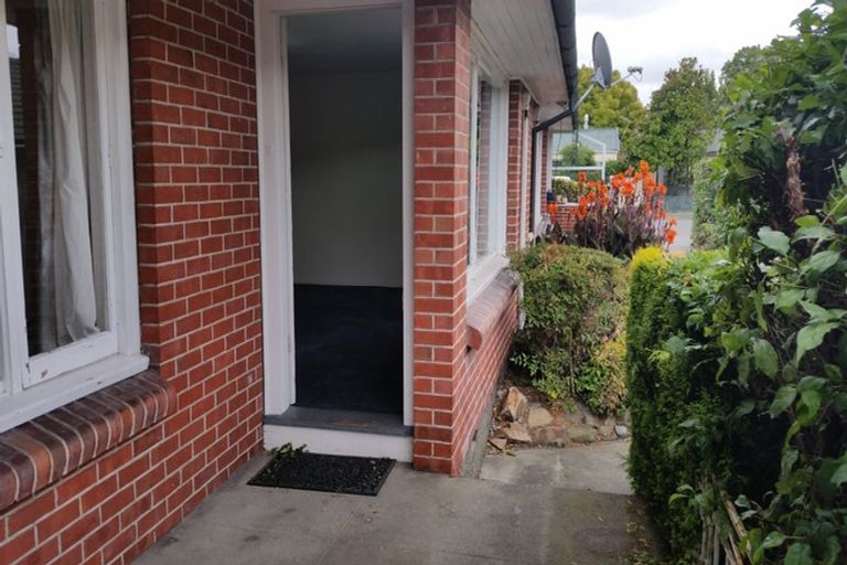 Photo of property in 3/984 Colombo Street, St Albans, Christchurch, 8014