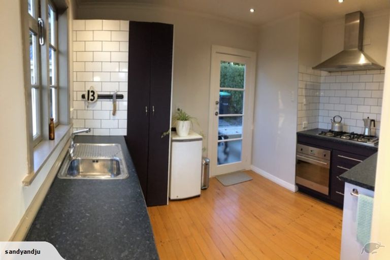 Photo of property in 5 The Rise, Mount Pleasant, Christchurch, 8081