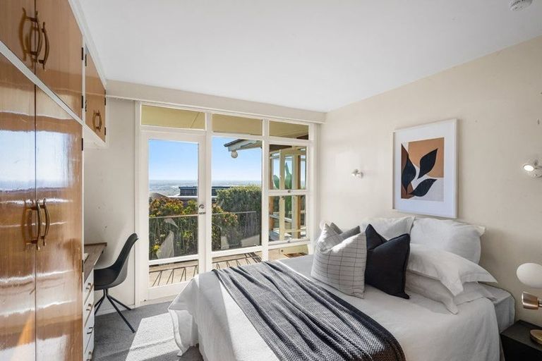 Photo of property in 304 Cannon Hill Crescent, Mount Pleasant, Christchurch, 8081