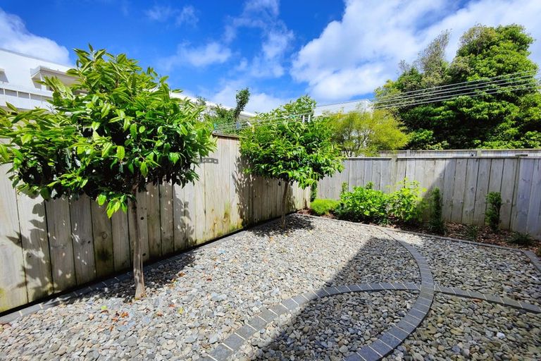 Photo of property in 77b Herald Street, Berhampore, Wellington, 6023