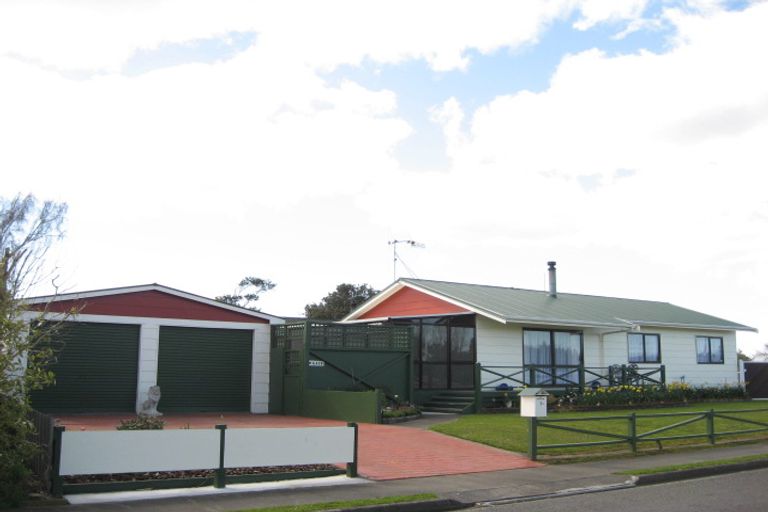 Photo of property in 1a Oldfield Place, Bulls, 4818