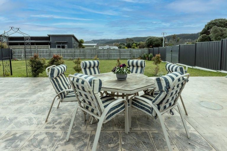 Photo of property in 140 North Shore Road, Eskdale, Napier, 4182