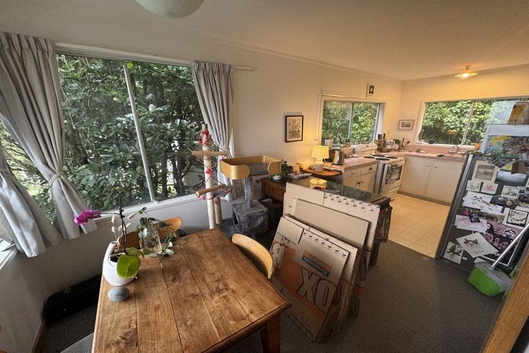 Photo of property in 13-13a Espin Crescent, Karori, Wellington, 6012