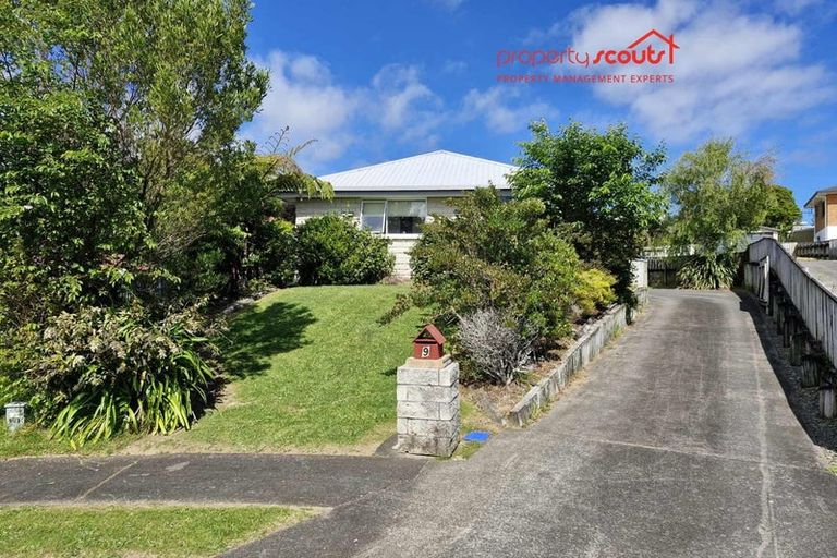 Photo of property in 9 Fantome Place, Whalers Gate, New Plymouth, 4310