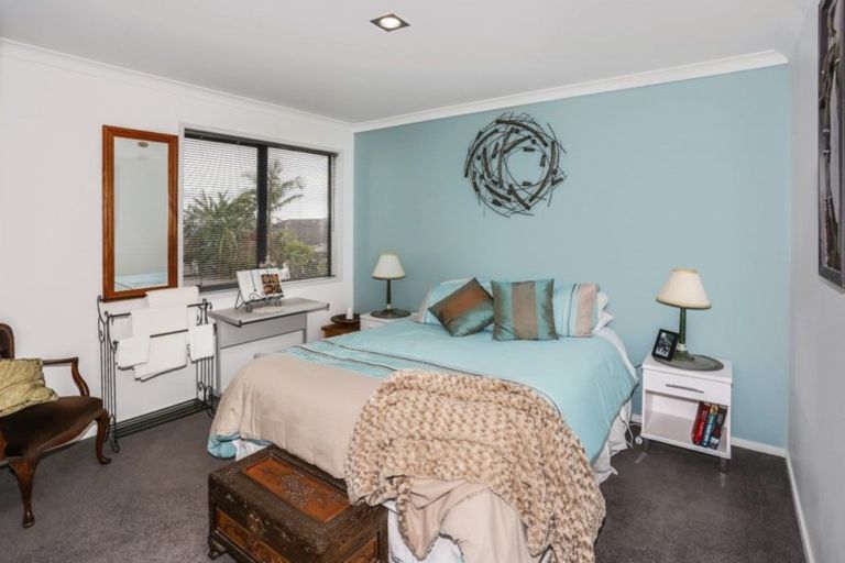 Photo of property in 19 Basin Place, Pukekohe, 2120