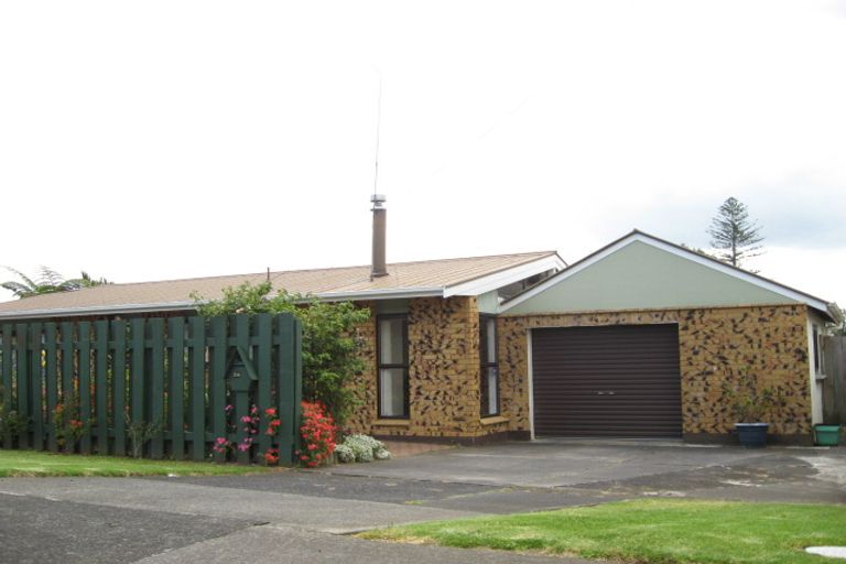 Photo of property in 38 Mcintyre Road, Mangere Bridge, Auckland, 2022