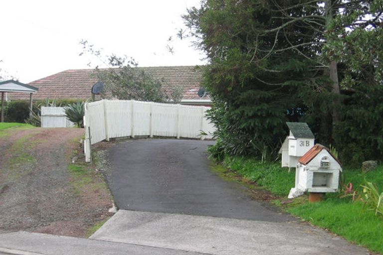 Photo of property in 31 Moffat Road, Red Beach, 0932