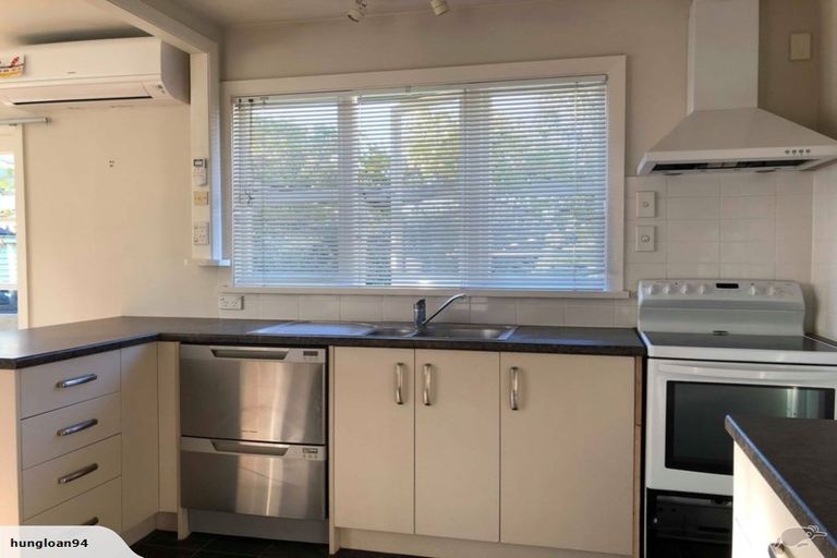 Photo of property in 70 Memorial Avenue, Ilam, Christchurch, 8053