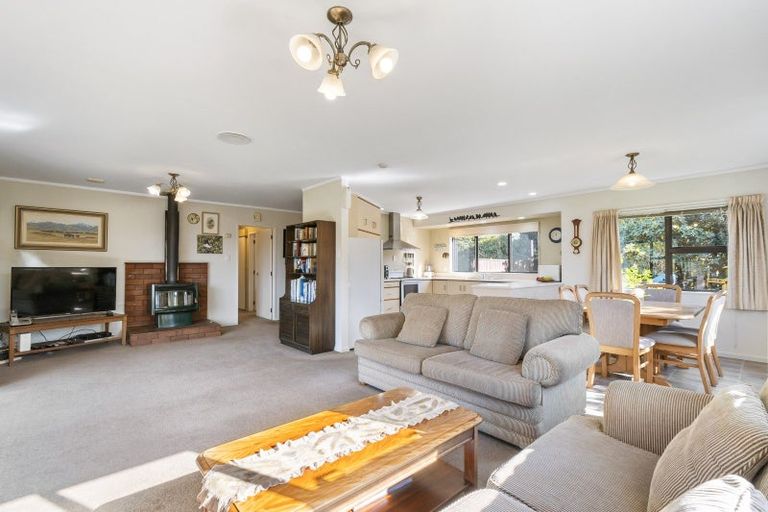 Photo of property in 3 Hau Whiti Place, Kimbolton, 4774