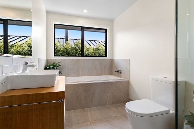 Photo of property in 8 Ellesmere Avenue, Jacks Point, Queenstown, 9371