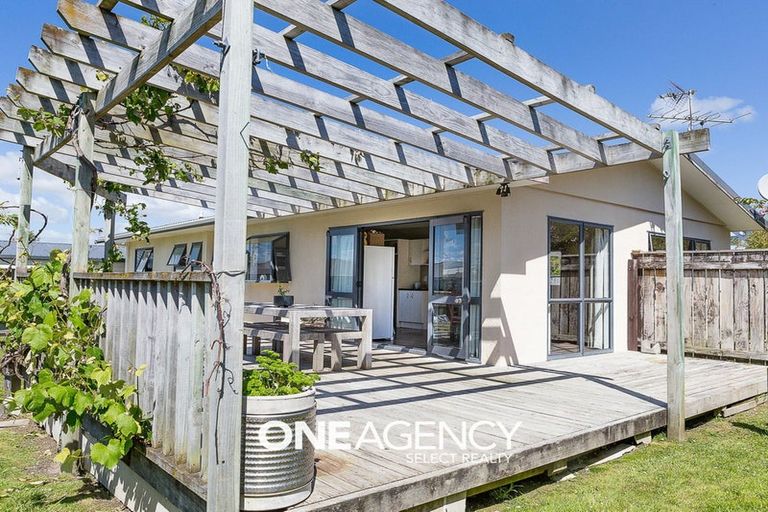 Photo of property in 20 Te Hiko Street, Takapuwahia, Porirua, 5022