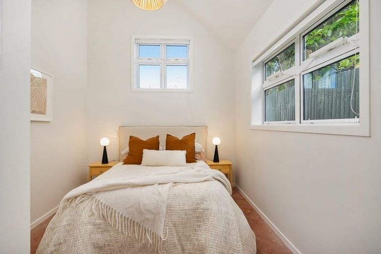 Photo of property in 25a Tui Street, Mount Maunganui, 3116