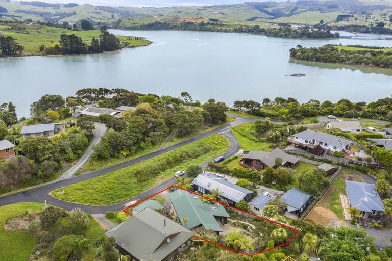 Photo of property in 13 Tutchen Avenue, Raglan, 3225