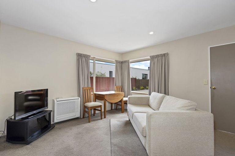 Photo of property in 97a Vagues Road, Northcote, Christchurch, 8052