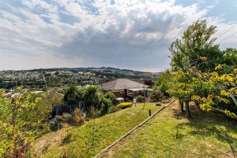 Photo of property in 2a Church Hill Road, Green Island, Dunedin, 9018