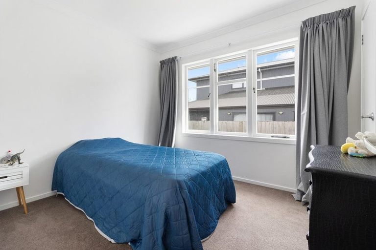 Photo of property in 6c Williams Place, Fairfield, Hamilton, 3214