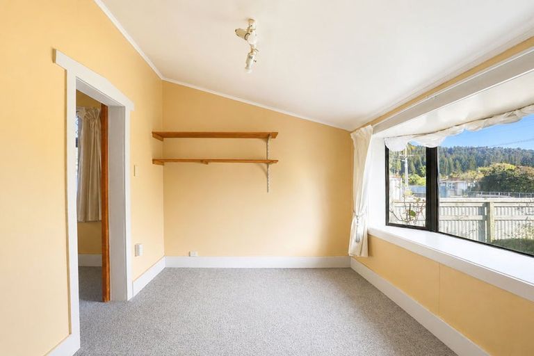 Photo of property in 23a Kawaha Point Road, Fairy Springs, Rotorua, 3015