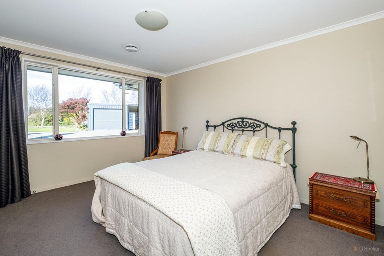 Photo of property in 37 Blue Cliffs Road, Saint Andrews, 7988