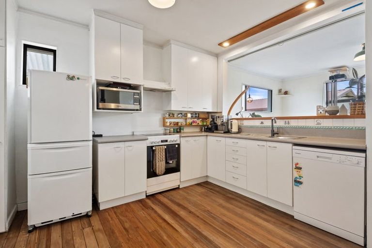 Photo of property in 452 Linwood Avenue, Woolston, Christchurch, 8062